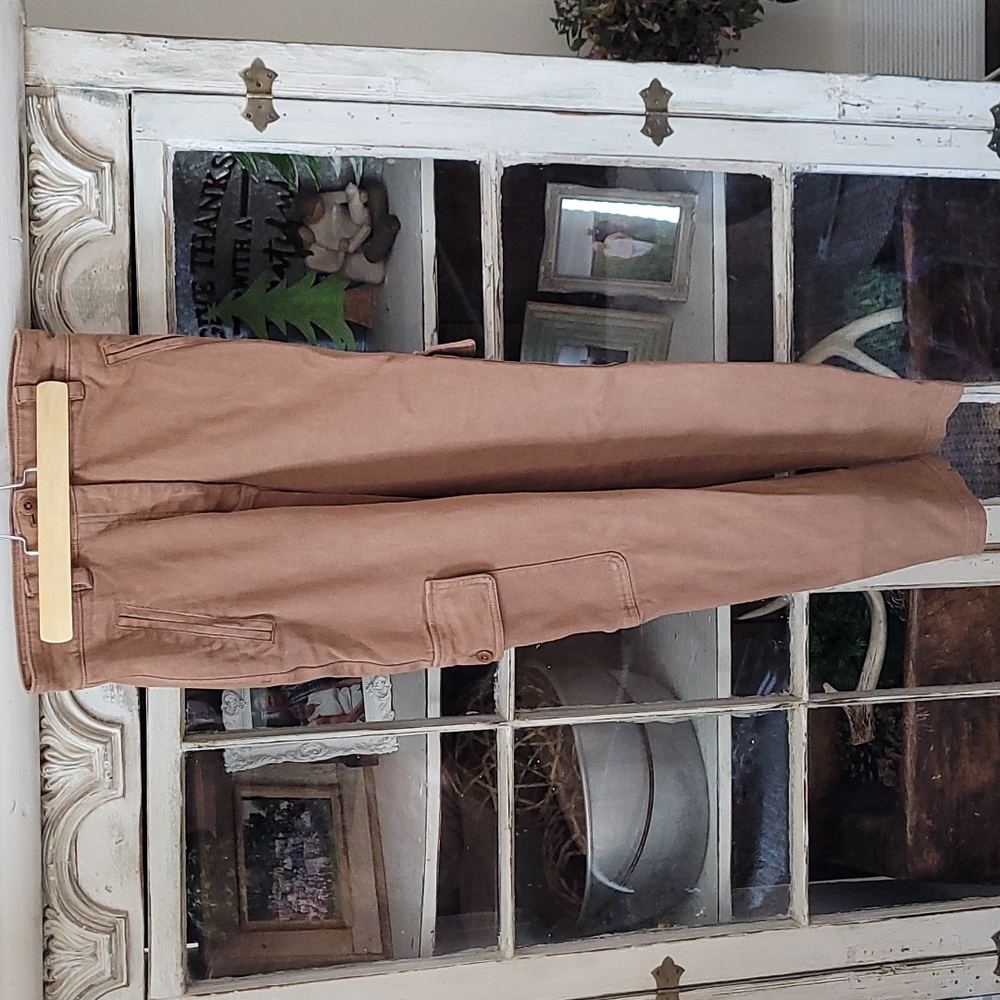 Wilfred Modern Cargo 6